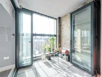 Недвижимость Fairbridge Road: 8
