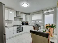 Недвижимость Ainsworth Close: 6