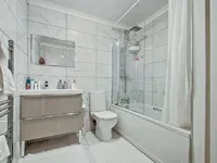 Недвижимость Ainsworth Close: 8