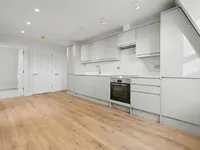 Недвижимость Battersea Park Road: 7