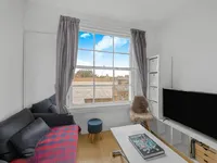 Недвижимость Cliff Court, Cliff Road: 5