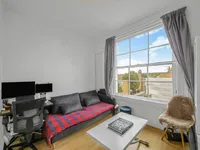 Недвижимость Cliff Court, Cliff Road: 9