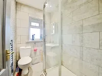 Недвижимость North Circular Road: 2