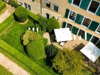 Недвижимость Apartment 8 rooms: 2