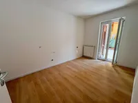 Недвижимость Трехкомнатная на улице Баймонти: 4