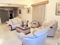 Недвижимость 4 Bedroom Semi-detached For sale in Kato Polemidia, Limassol: 5