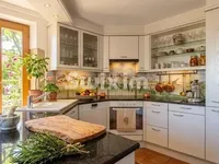 Недвижимость Single house 8 rooms: 4