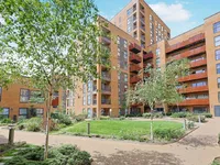 Недвижимость East Acton Lane: 2