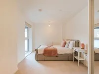 Недвижимость East Acton Lane: 5
