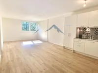 Недвижимость Residential building: 7