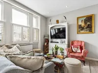 Недвижимость Finborough Road: 10
