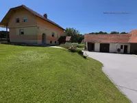 Недвижимость Kmetiankovo Estate in Lokavets: 2