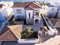 Недвижимость 6 Bedroom Villa for Sale in Pervolia, Larnaca: 15