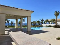 Недвижимость 6 Bedroom Villa for Sale in Pervolia, Larnaca: 16