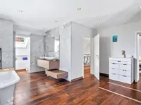 Недвижимость Single house 7 rooms: 10