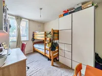 Недвижимость Dickens Estate: 3