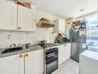 Недвижимость Dickens Estate: 9
