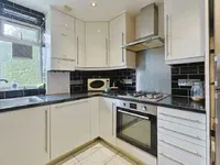 Недвижимость Farnhurst House, Blondel Street: 1