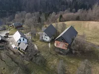 Недвижимость Участок, пригодный для застройки ВРДА.: 18
