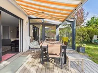 Недвижимость Bifamiliar house 6 rooms: 4