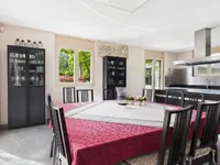 Недвижимость Bifamiliar house 6 rooms: 6