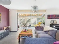 Недвижимость Bifamiliar house 6 rooms: 22