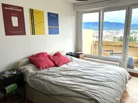 Недвижимость Apartment 5 rooms: 4