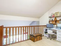 Недвижимость Attic flat 6 rooms: 7