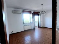 Недвижимость Four-room apartment in the center of Gorica.: 4
