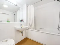 Недвижимость Harrow Road, College Park: 1