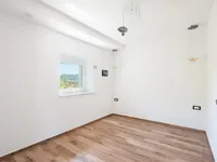 Недвижимость Трехкомнатная квартира в Новом Шмарье: 4