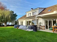 Недвижимость Single house 7 rooms: 1