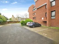 Недвижимость Britten Close, Golders Green: 2