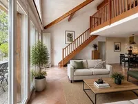 Недвижимость Attic flat 6 rooms: 5