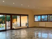 Недвижимость Villa 9 rooms: 2