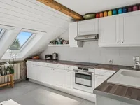 Недвижимость Attic flat 5.5 rooms: 4