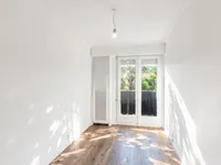 Недвижимость Apartment 5 rooms: 9