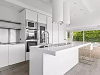 Недвижимость Apartment 6.5 rooms: 6