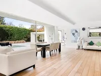 Недвижимость Single house 10 rooms: 2