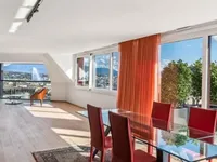 Недвижимость Apartment 7 rooms: 4