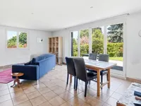 Недвижимость Single house 7 rooms: 6