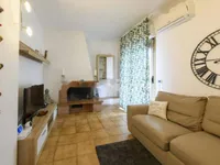 Недвижимость Квартира на улице Фурлани: 3