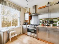 Недвижимость Finborough Road: 9