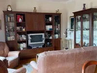 Недвижимость Четырёхкомнатная в Горице: 1