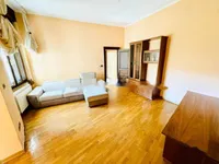 Недвижимость Квартира на площади Виктории: 3