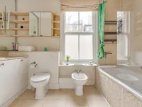 Недвижимость Burnaby Street: 1