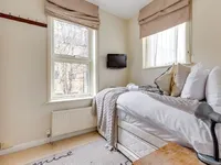 Недвижимость Burnaby Street: 14