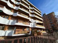 Недвижимость Трёхкомнатная на первом этаже: 1