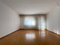 Недвижимость Трёхкомнатная на первом этаже: 2