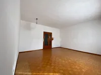 Недвижимость Трёхкомнатная на первом этаже: 4